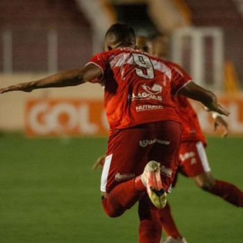 Série B: CRB vence Confiança e assume a liderança provisória