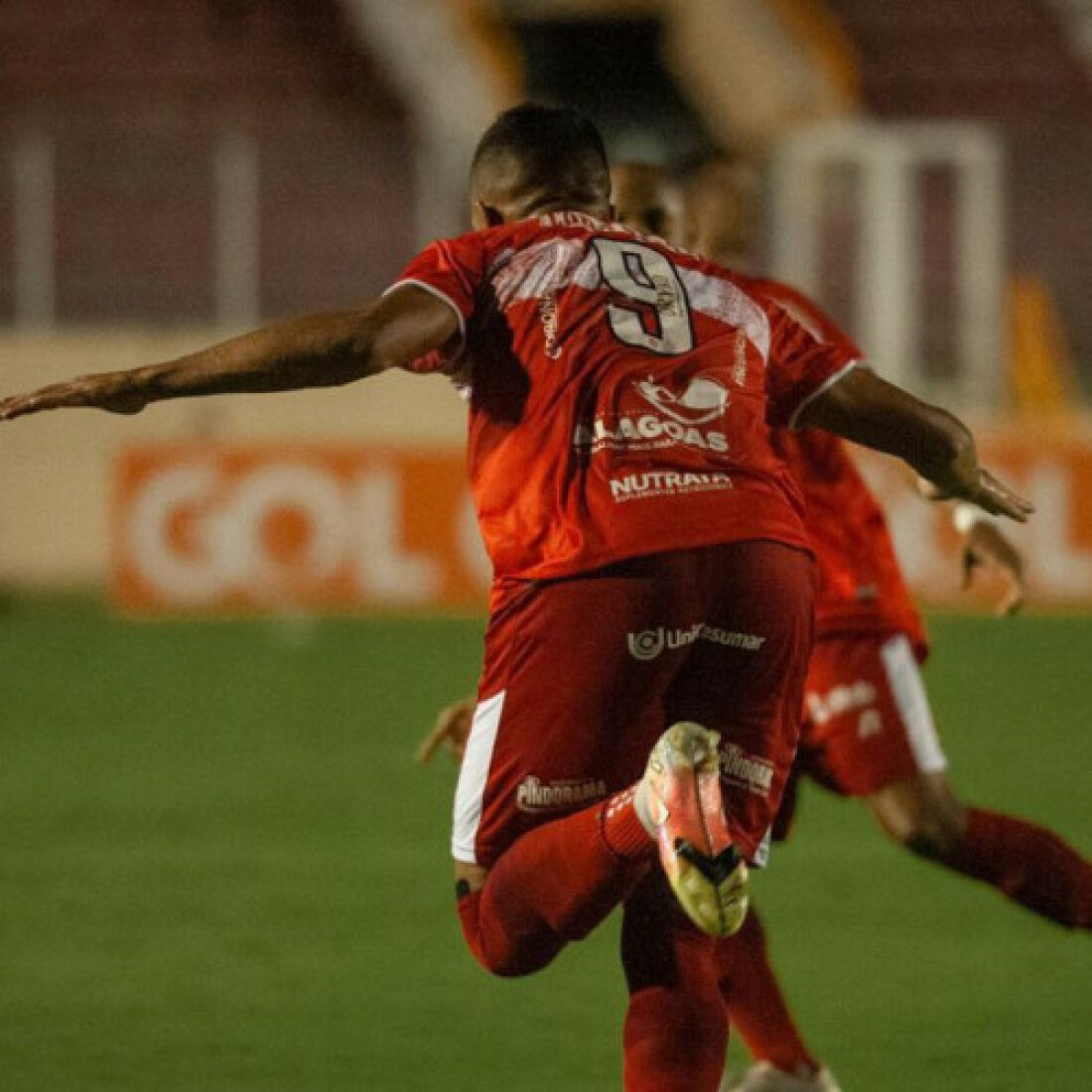 Série B: CRB vence Confiança e assume a liderança provisória