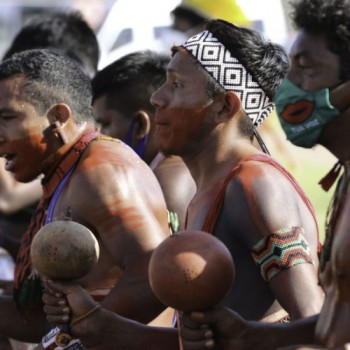 Indígenas voltam a protestar em Brasília contra marco temporal
