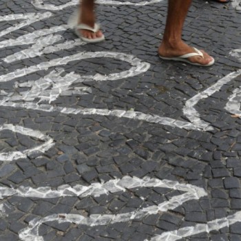 Negro tem 2,6 vezes mais chances de ser assassinado no Brasil