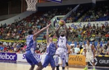 Mogi/Helbor vence Bauru e sai na frente nos playoffs do Paulista