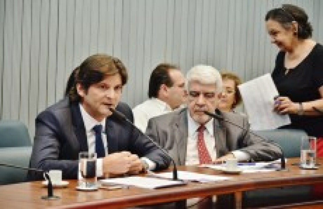 Deputado defende Lei Específica