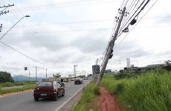 chuvas comprometem postes da Bandeirante