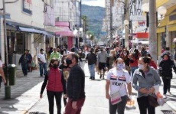 Comércio sofre novamente restrição para atendimento