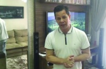Prefeito diz que há guerra política
