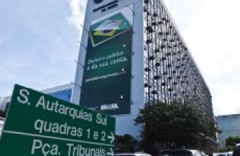 Práticas ilícitas resultam na expulsão de 541 servidores