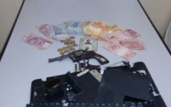 Acusados roubam uma lanchonete em Mogi