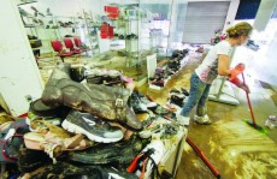 Auxílio será de R$ 5 mil às vítimas de enchentes