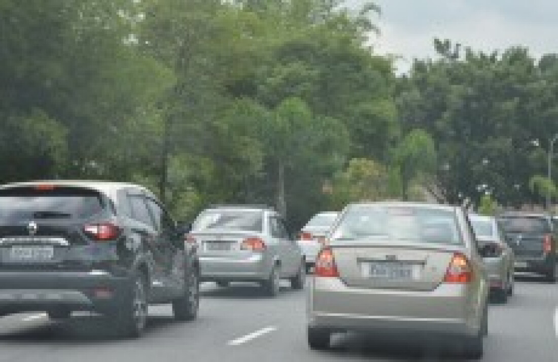 Mogi-Bertioga recebe 71,6% veículos a mais do que 2019