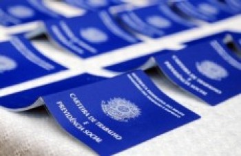 Taxa de desemprego continua alta