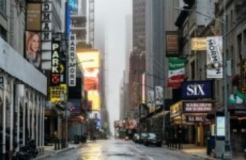 Broadway permanecerá fechada até 6 de setembro