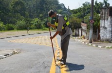 Sinalização de rua recebe reforço