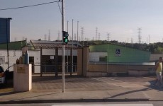 Semáforos ampliam segurança de pedestres em dois bairros