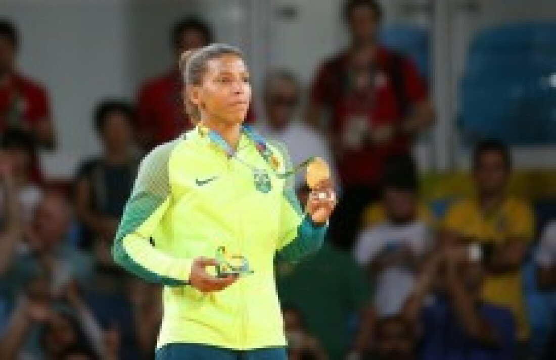 Rafaela Silva é ouro e orgulho do Brasil
