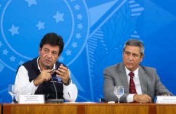 Mandetta garante que fica no cargo