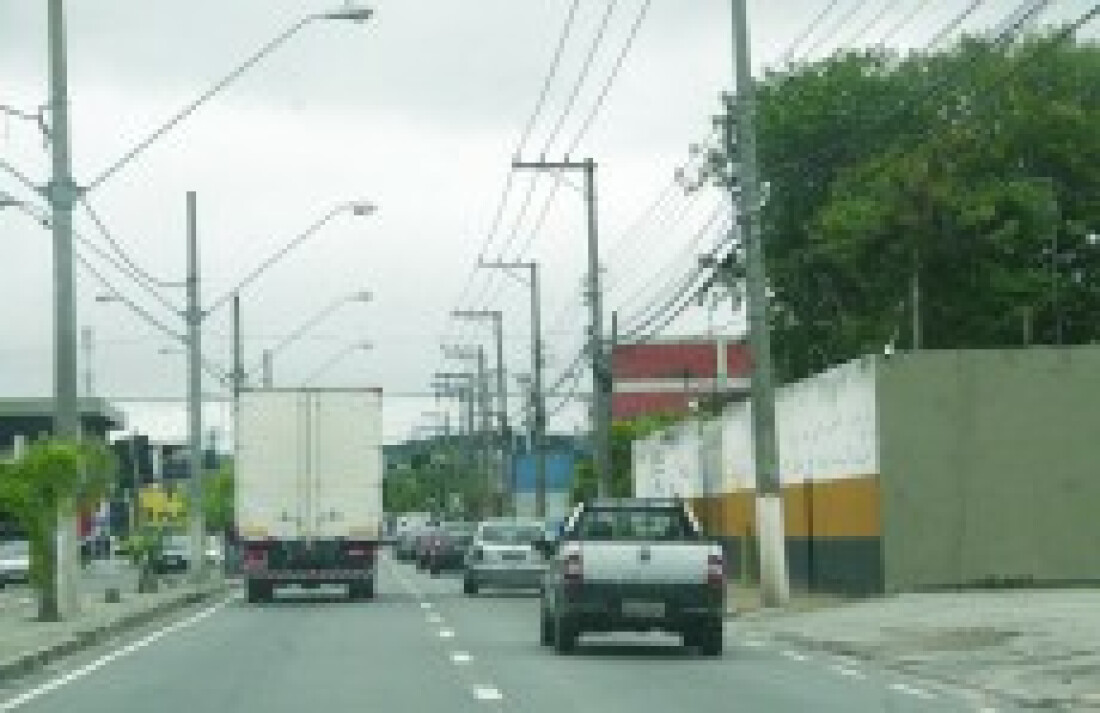 Atendente escapa de tentativa de sequestro