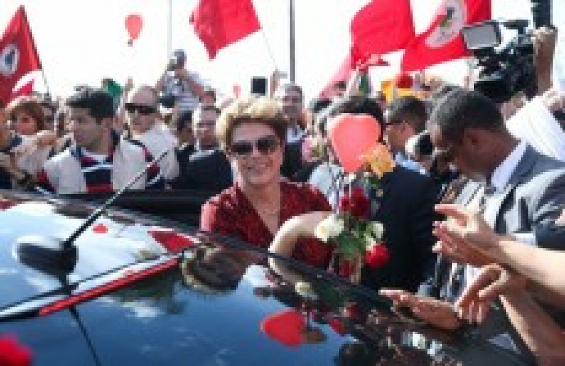 Dilma deixa Alvorada e segue para Porto Alegre: