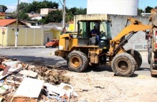 Equipes de limpeza são ampliadas nos bairros