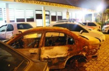 Pátio em Itaquá tem 520 carros apreendidos