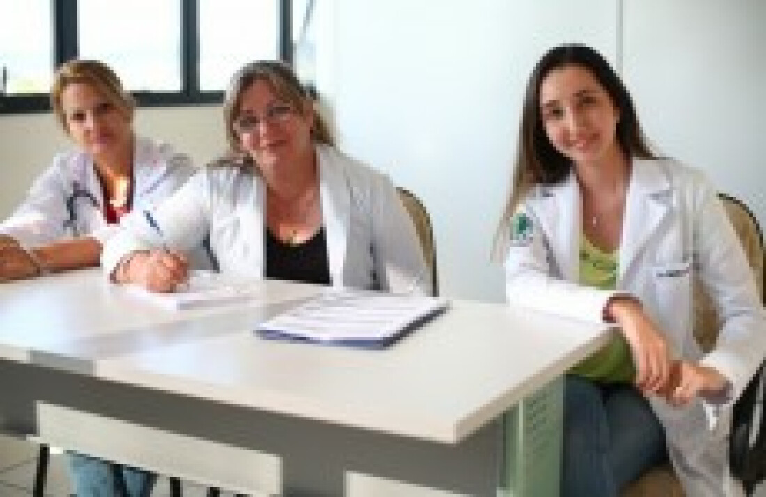 Município recebe três profissionais