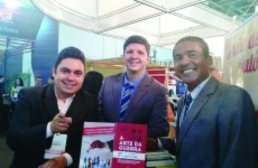 Especialistas lançam livro sobre gestão empresarial
