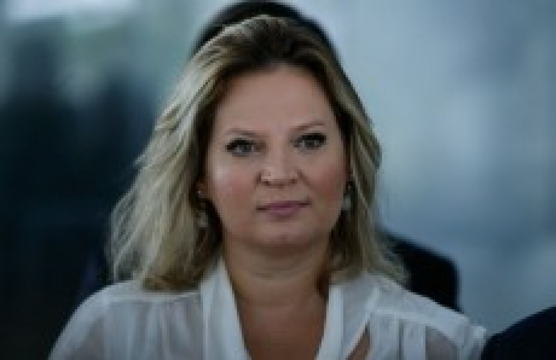 Joice acusa filhos de Bolsonaro na CPMI