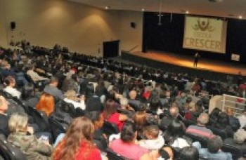 Palestra encerra terceiro módulo de cursos do Crescer