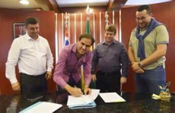 Parceria garante desconto em cursos para servidores