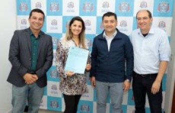 Prefeitura recebe devolução de R$ 2 milhões da câmara