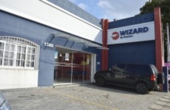 Wizard: alunos prontos para uma vida bilíngue