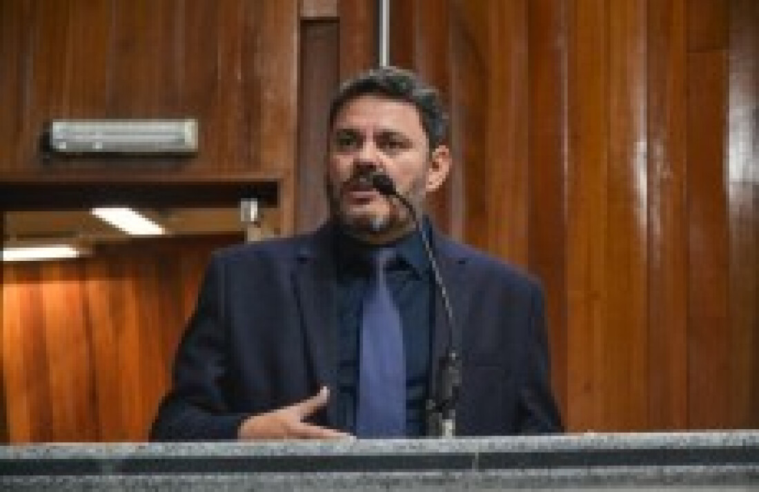 Vereadores cobram explicação sobre obras em vias municipais