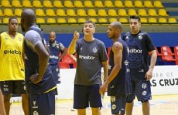 Flamengo aguarda Mogi na semifinal do NBB