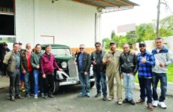 1º Encontro de Carros e Motos atrai 800 pessoas: