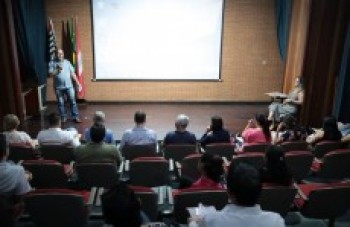 Comissão julgadora analisa projetos incritos em concurso