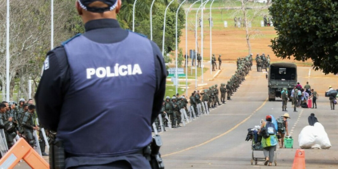 Presos no QG do Exército chegam a 1,2 mil; 204 foram detidos domingo  