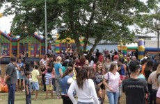 Vila Brasileira tem hoje atrações do Bairro Feliz