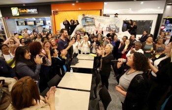 Cras realiza Flash Mob em alusão a Lei Maria da Penha