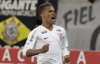 Pedrinho treina e deve jogar amanhã