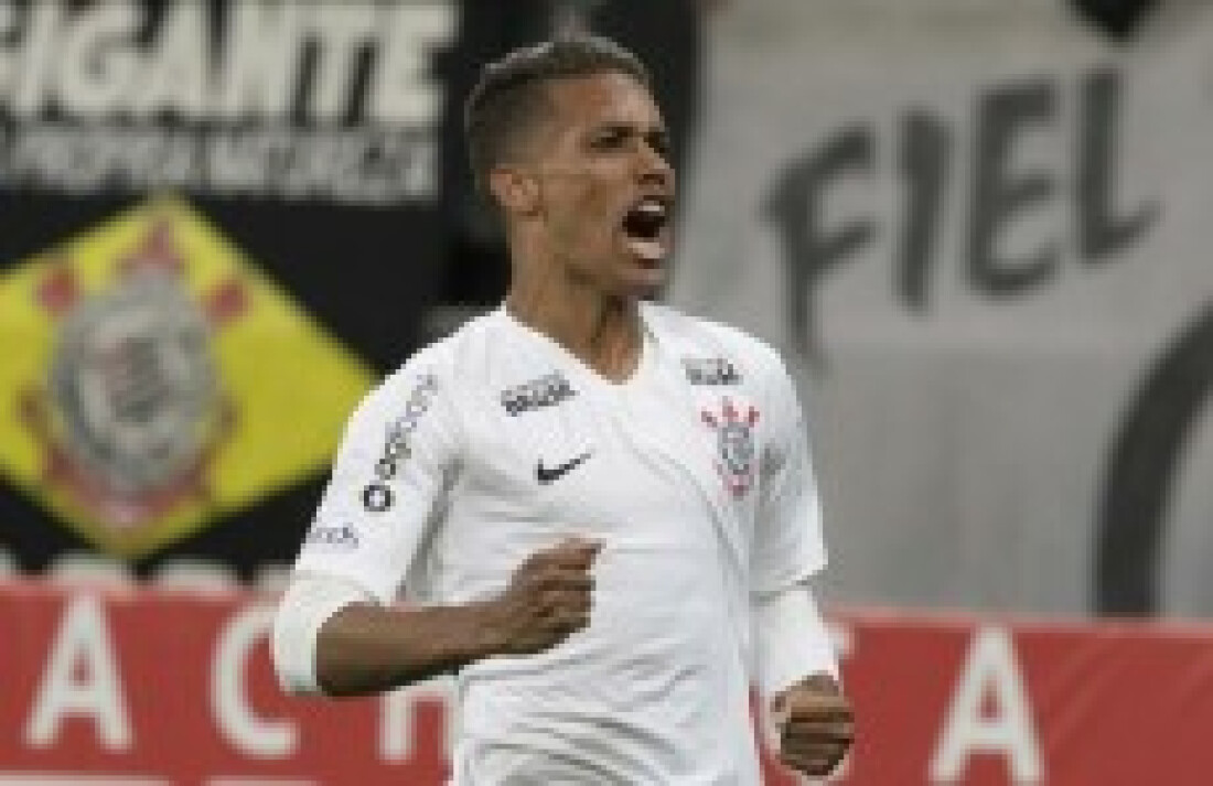 Pedrinho treina e deve jogar amanhã