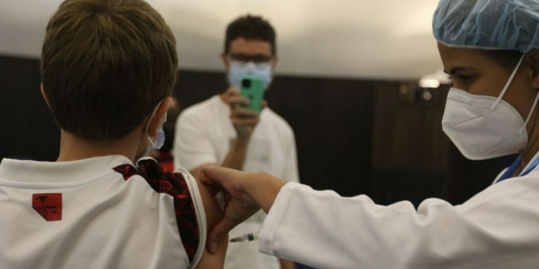 Covid-19: Rio inicia reforço da vacina em crianças de 5 a 11 anos