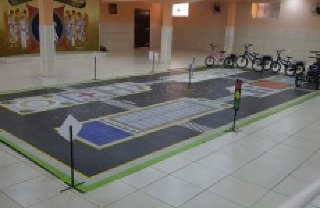 Teatro móvel é apresentado para estudantes de Itaquá