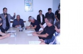 Vice Tajiri assume Executivo após afastamento de Jarbas