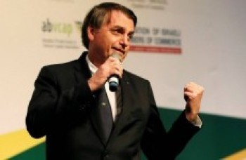 'Podemos, sim, mudar o Brasil', diz Bolsonaro