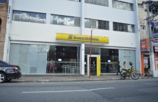 Agência bancária é alvo de tentativa de assalto