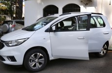 Saúde recebe automóvel para fiscalizar unidades de Ferraz