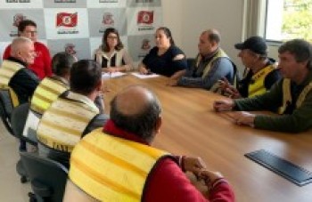 Prefeitura discute mudanças para profissão de mototáxi