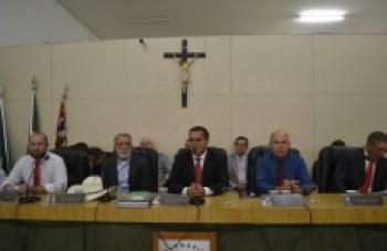 Câmara recusa aumentar os salários dos vereadores