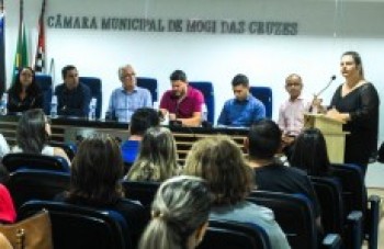 Educação investe R$ 200 mi e supera mínimo exigido por lei