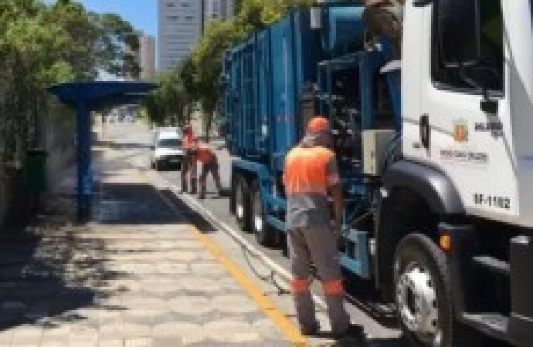 Esterilização é ampliada com ajuda de caminhões