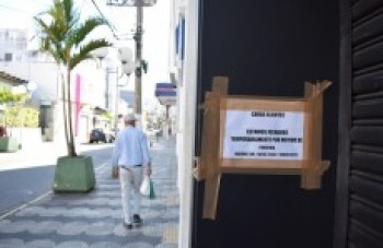 Cidade vive clima de domingo